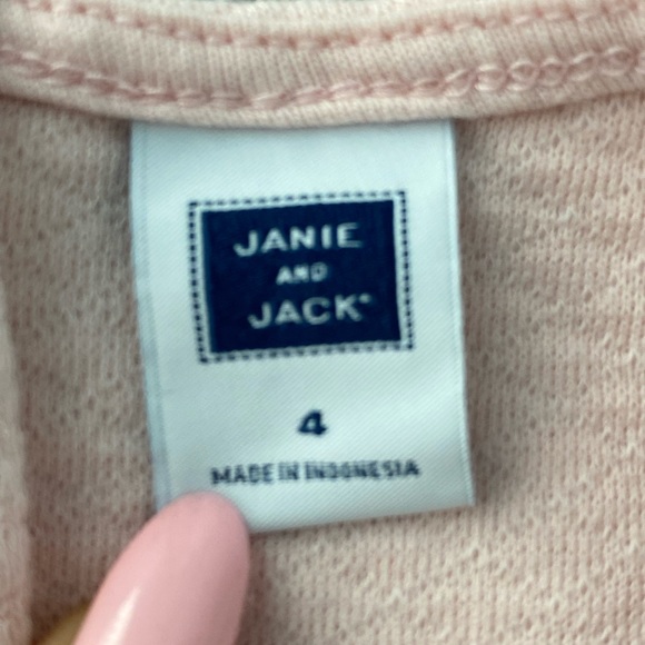 Janie and Jack- Girls dress in light pink (Sz 4) - Picture 3 of 4